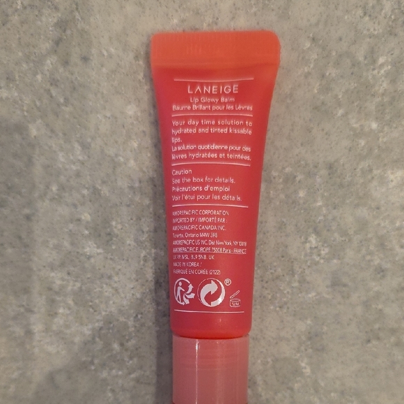 LANEIGE Lip Glowy Balm in Berry - Picture 2 of 2